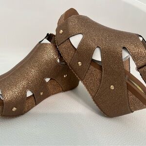Volatile Bronze wedge sandals